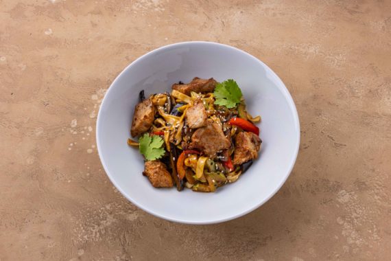 WOK лапша со свининой